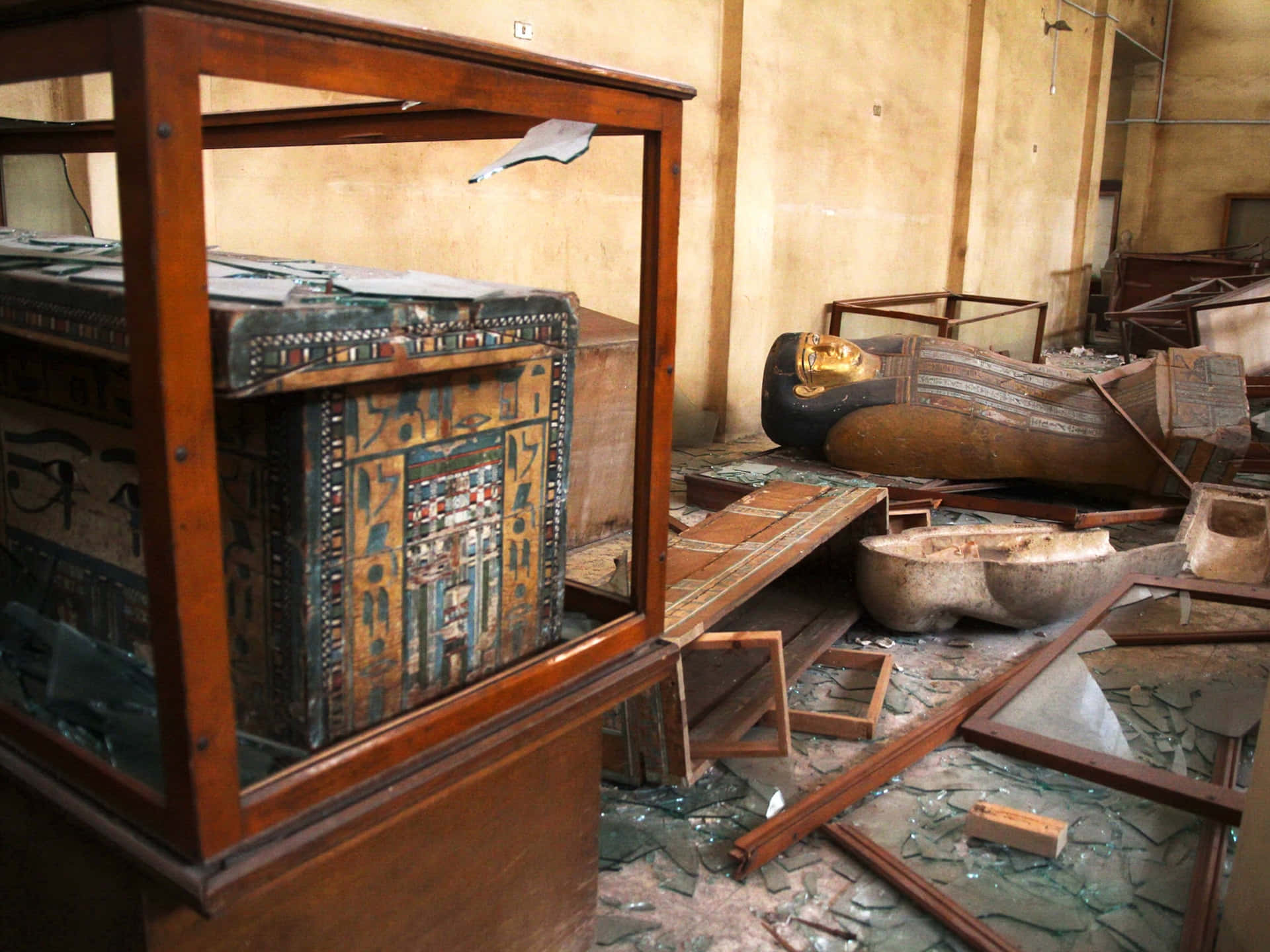 Artifacts In Egyptian Museum Wallpaper