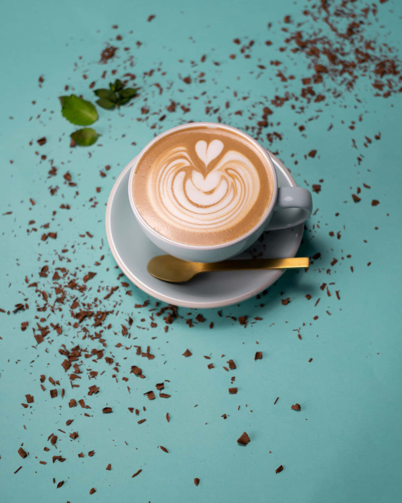 Latte Artistik Di Latar Belakang Teal Wallpaper