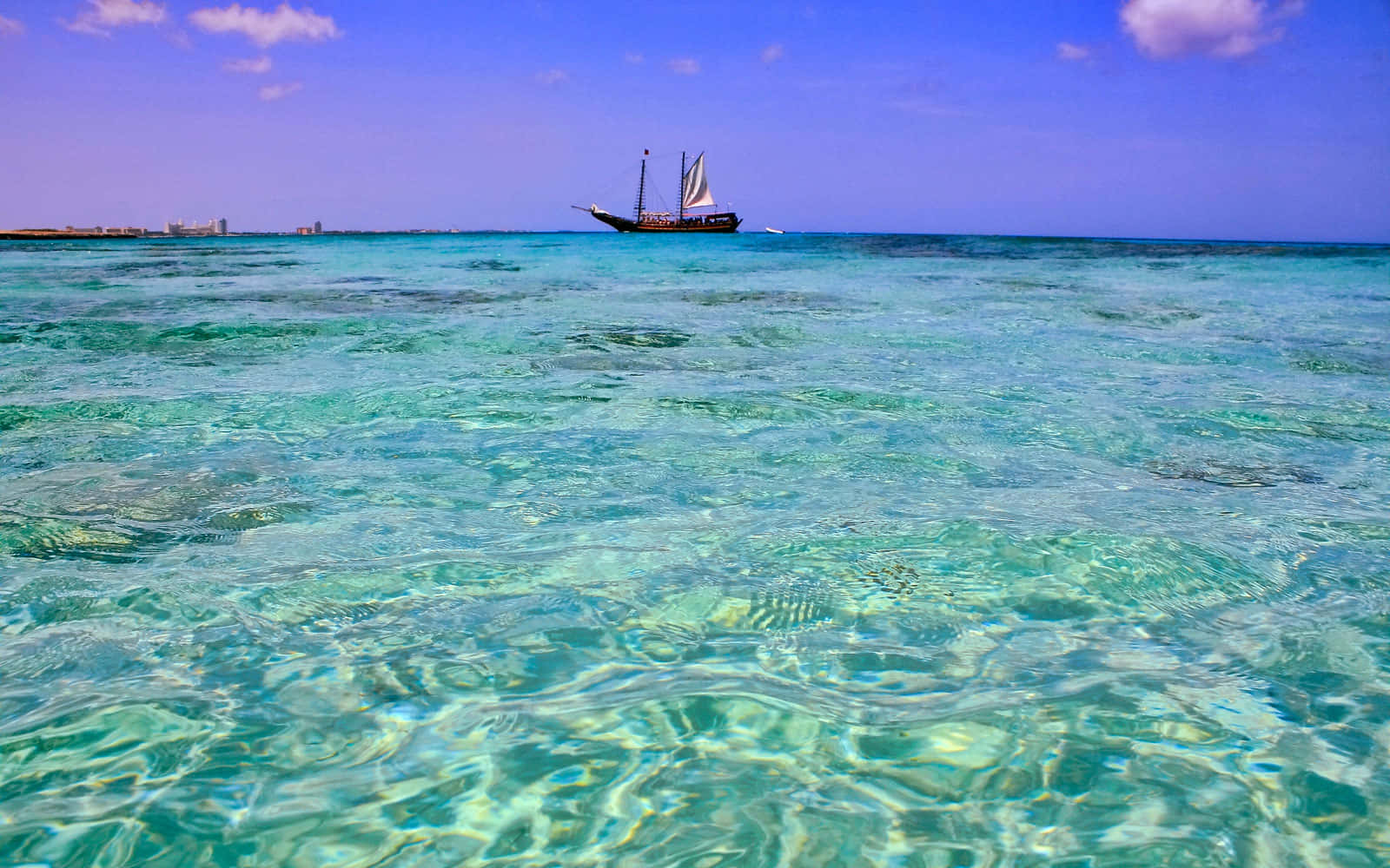 Fotodi Barche Sulla Spiaggia Di Aruba.