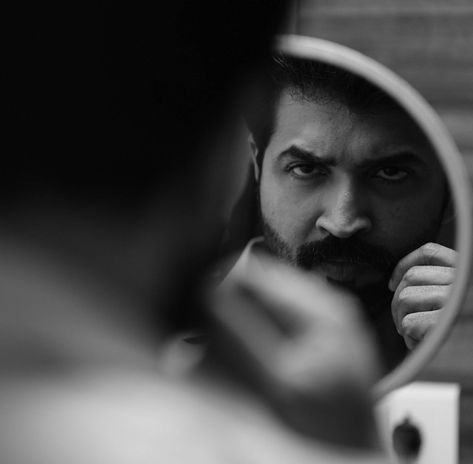 Arun Vijay Mirror Background