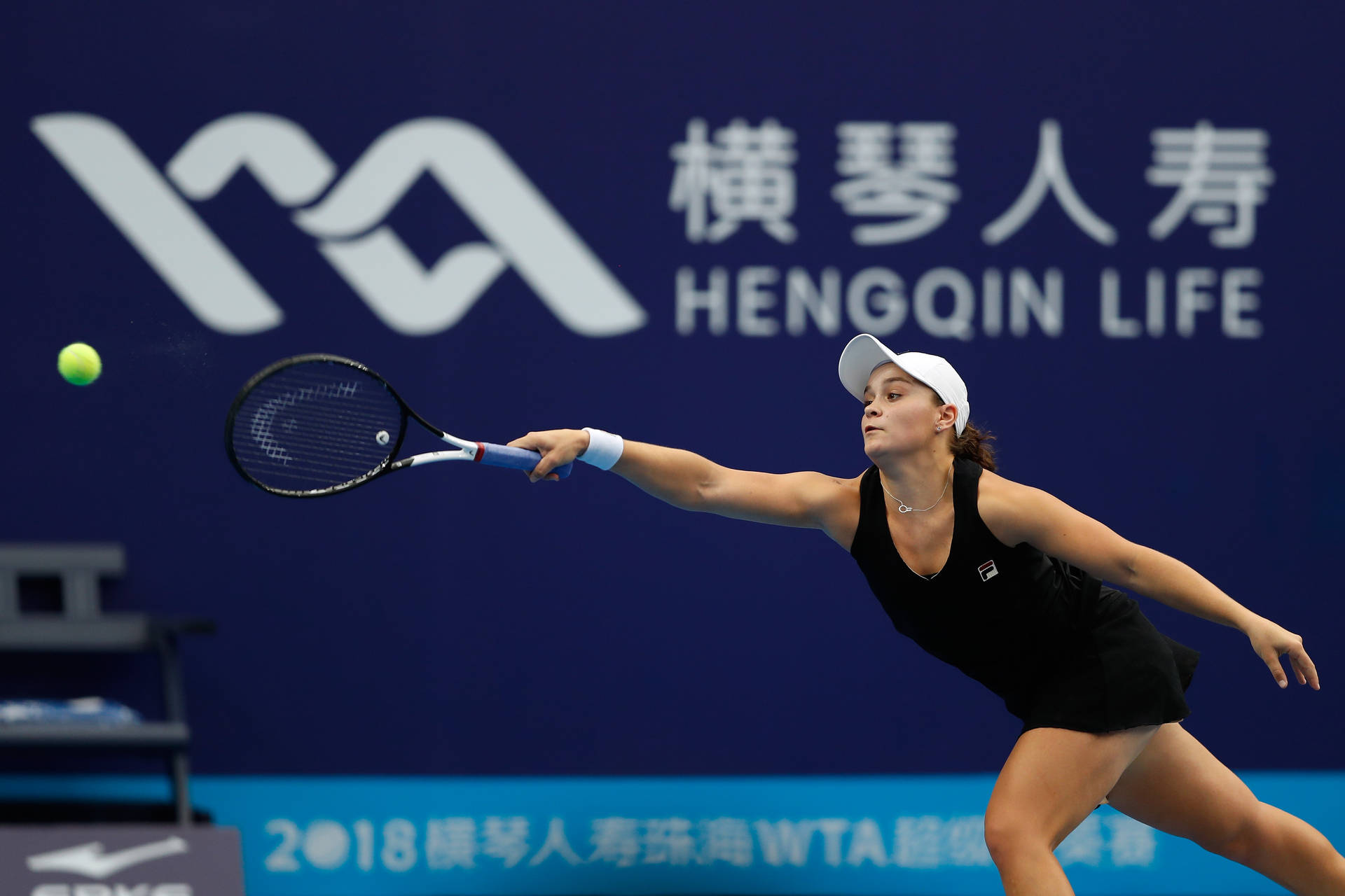 Sensazionedel Tennis Australiano Ashleigh Barty Allo Shenzhen Open Sfondo