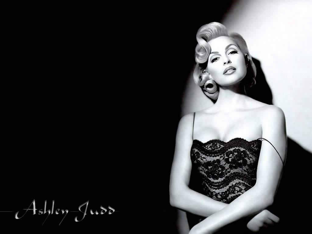 Ashley Judd In Black And White Photograph Wallpaper