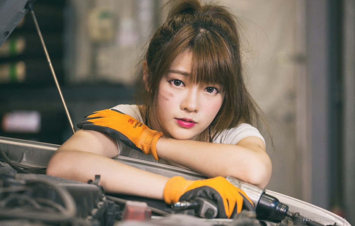 Mechanic Asian Girl Picture