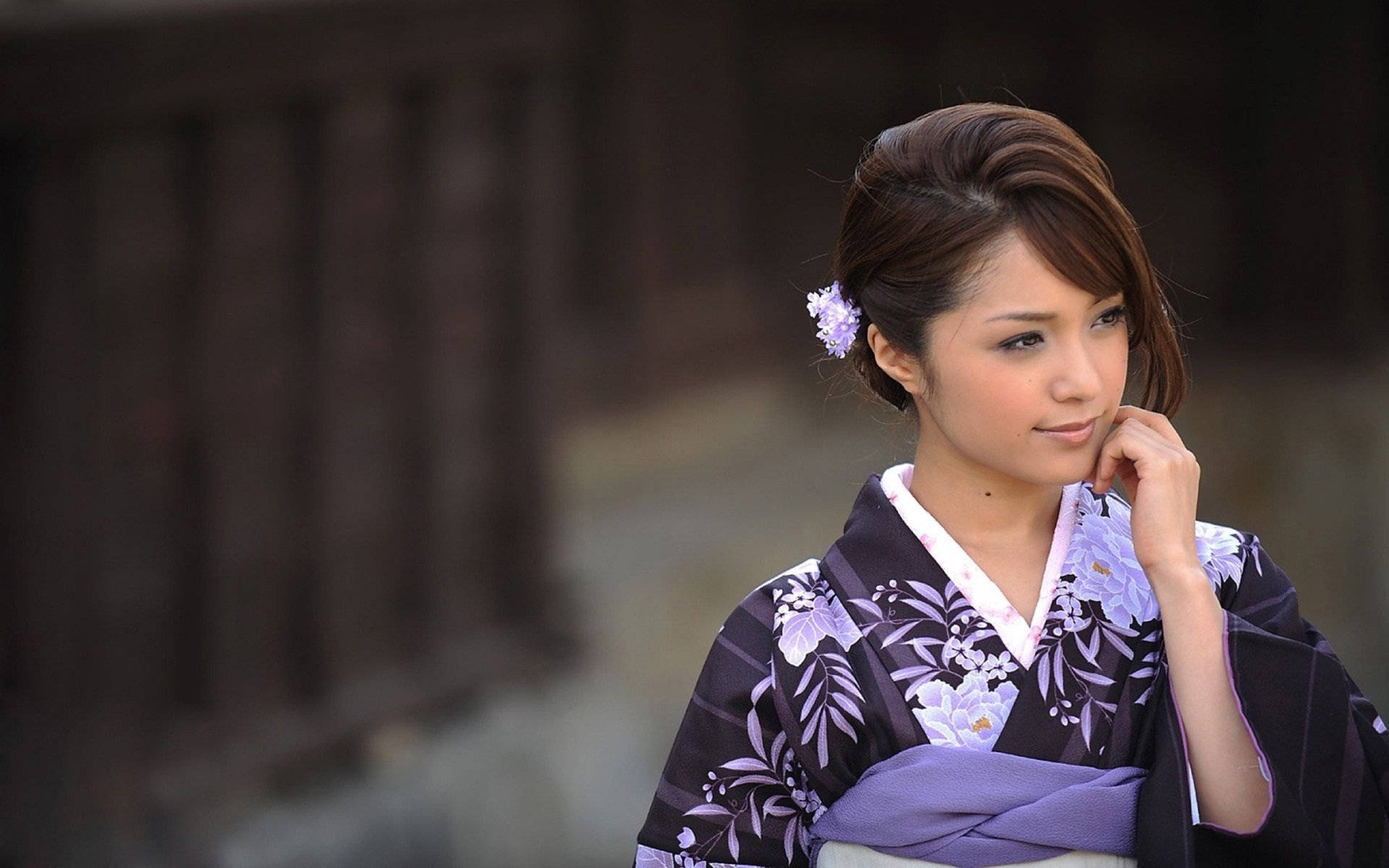 Asian Women Wearing Purple Kimono Background