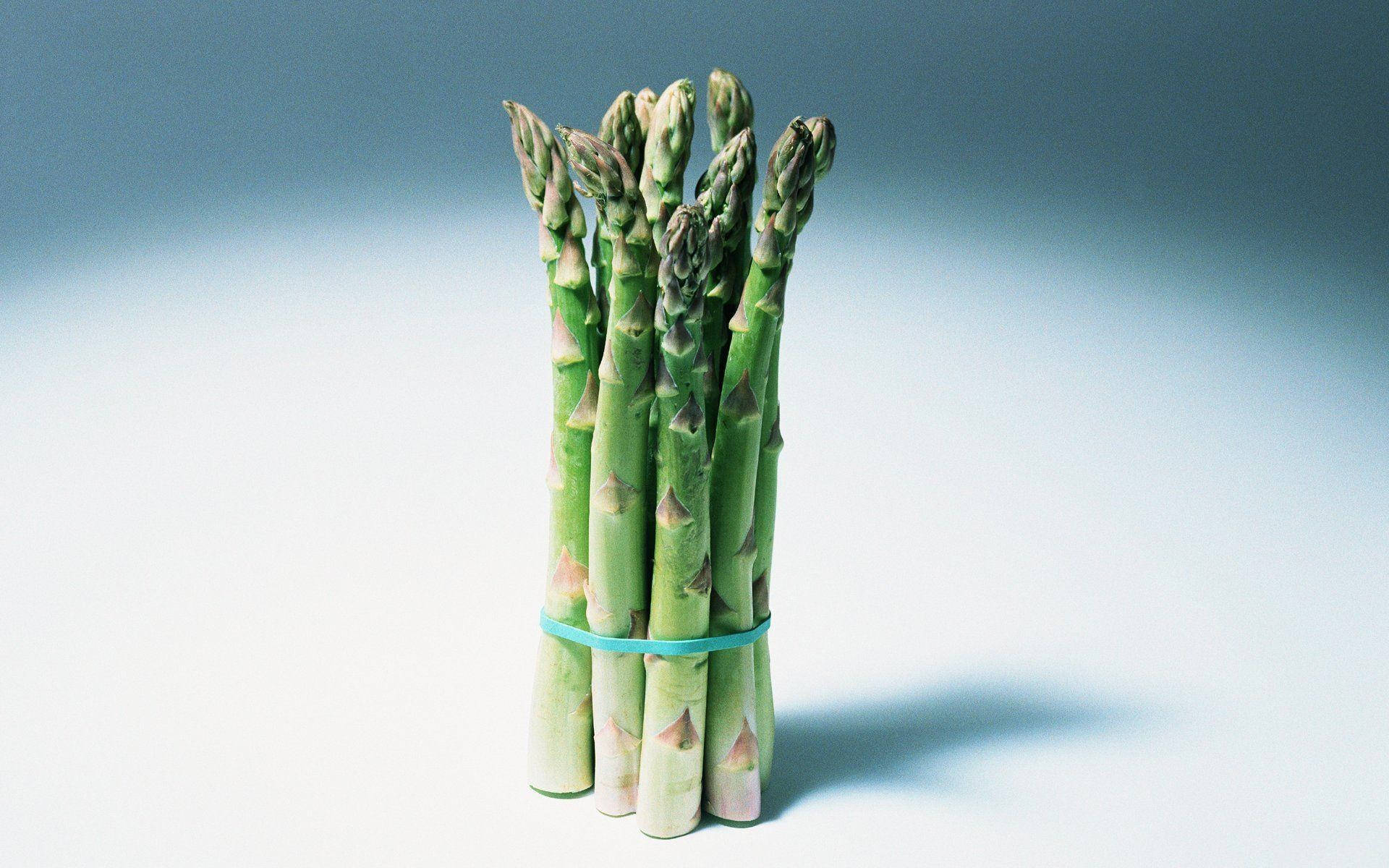 Asparagus Bunch Tied With Rubber Band Wallpaper