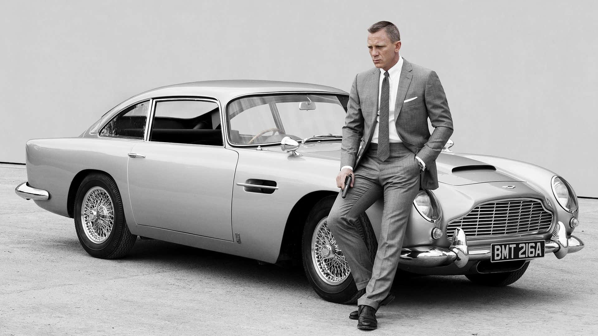 Classic Elegance – Aston Martin DB5 Wallpaper