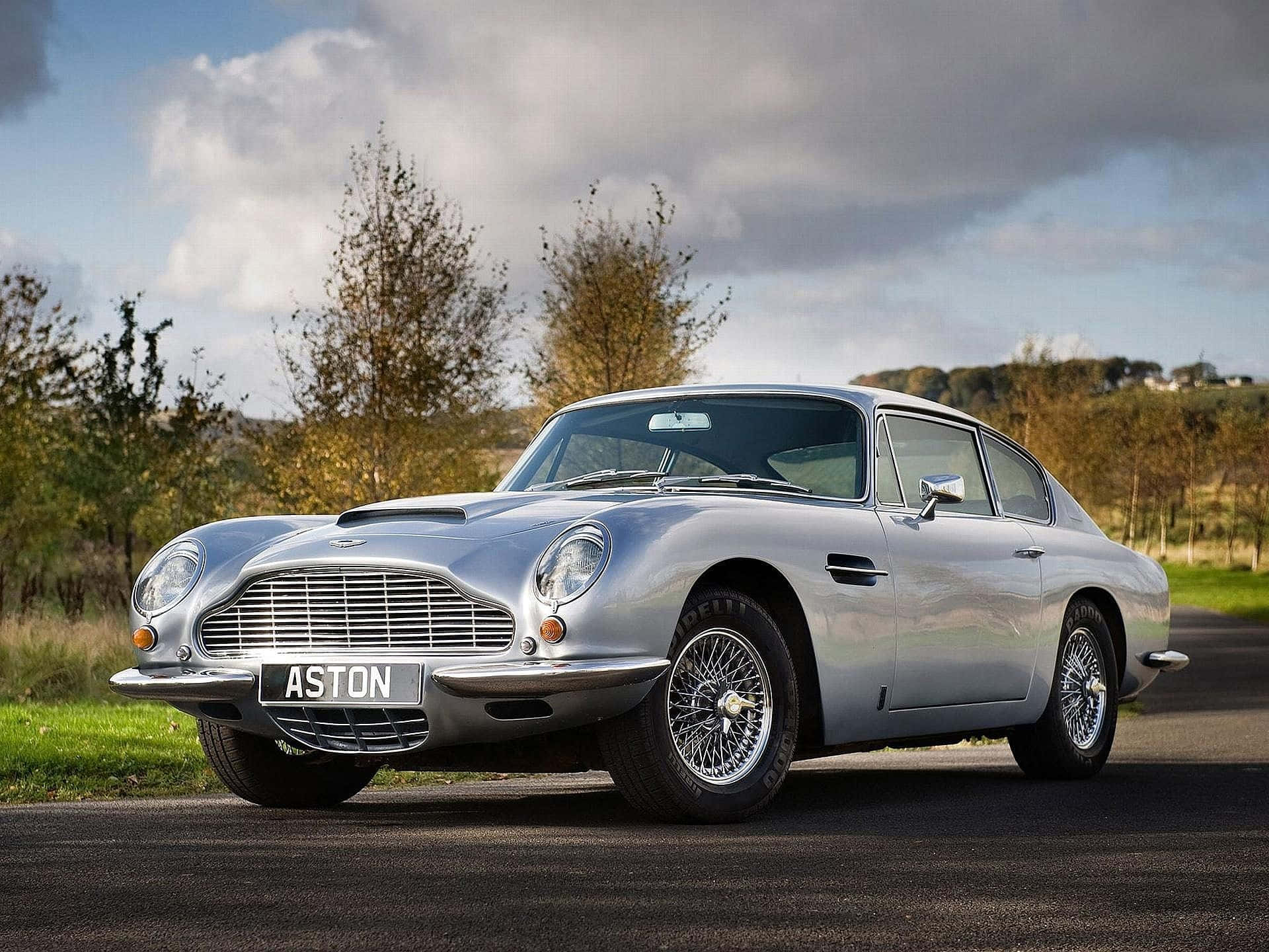 Classic Elegance: The Aston Martin DB5 Wallpaper