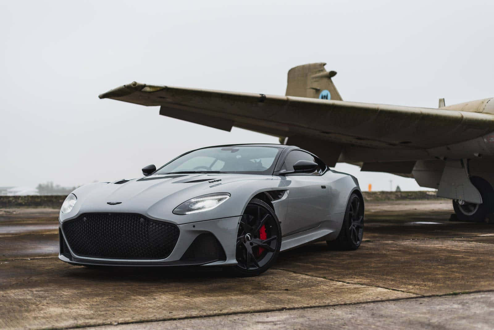 Aston Martin DBS Superleggera in Action Wallpaper