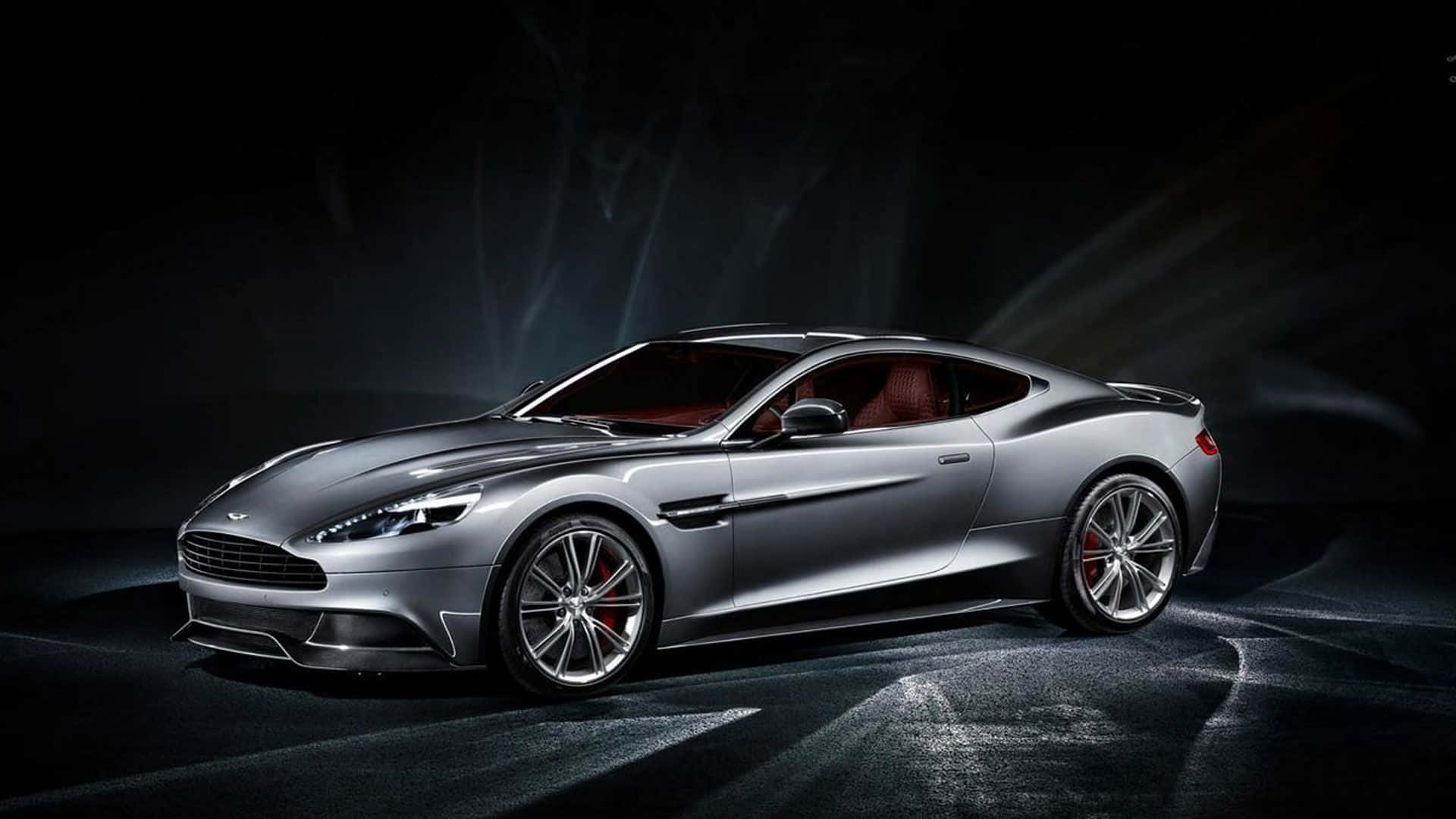 Astonmartin Vanquish: Lujo Y Rendimiento En Perfecta Armonía Fondo de pantalla