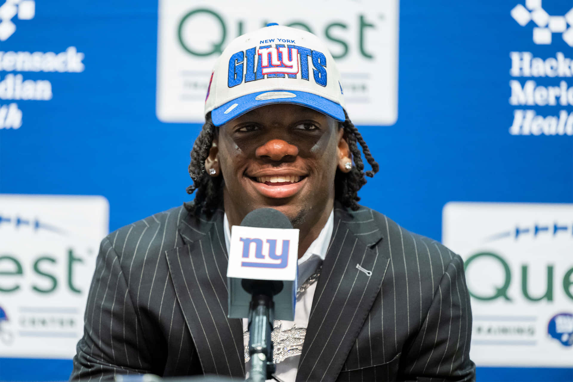 Athlete Press Conference New York Giants Hat Wallpaper