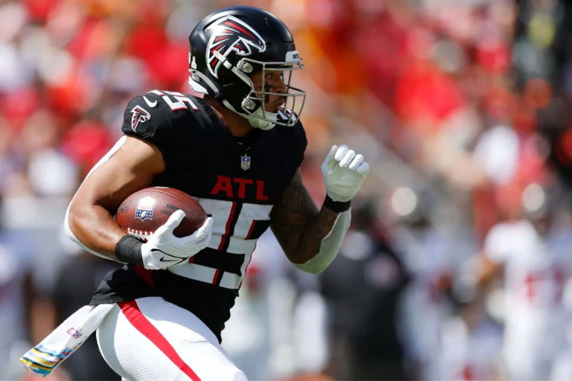 Atlanta Falcons Running Back Action Wallpaper