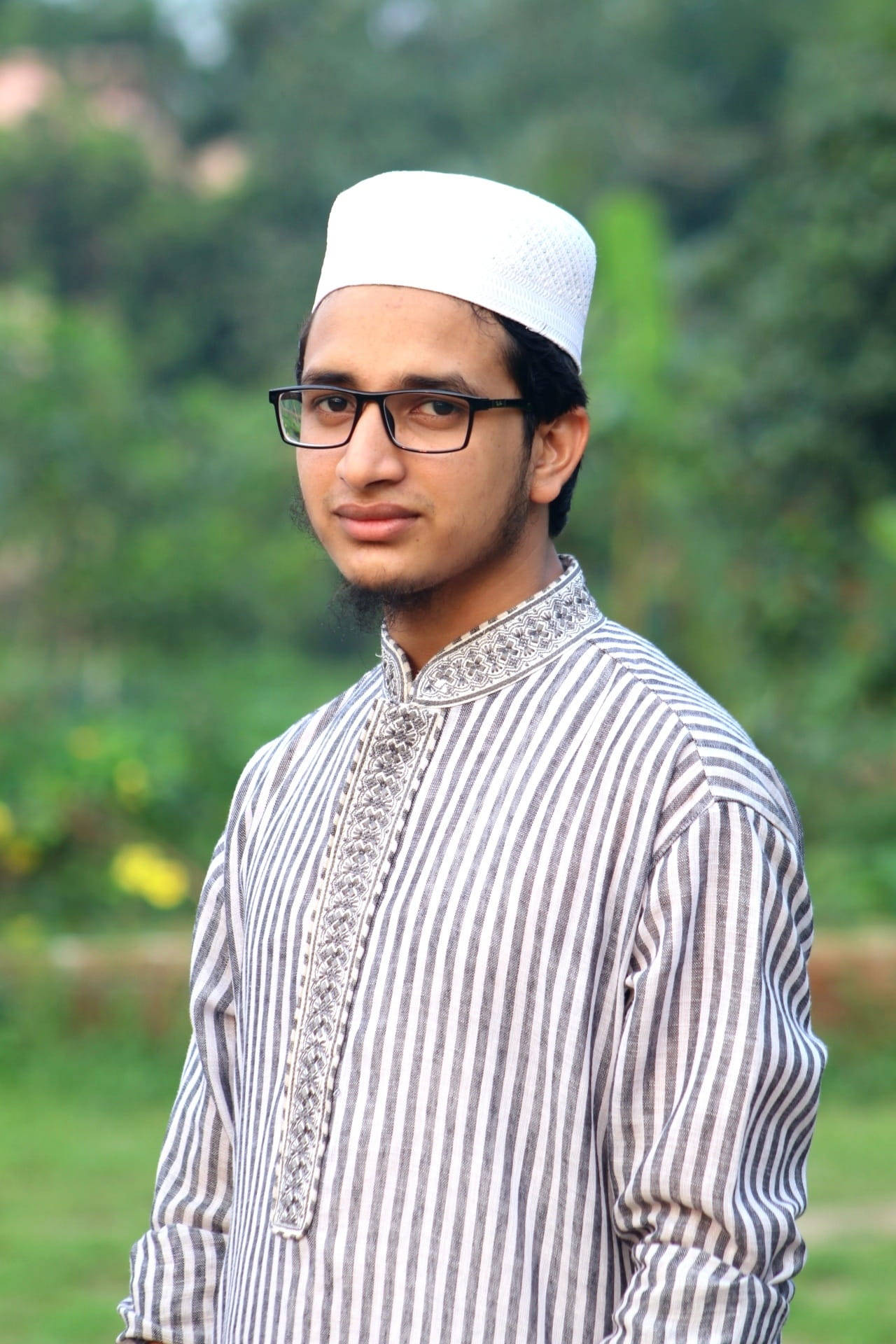 Attractive Islamic Boy Photograph Background