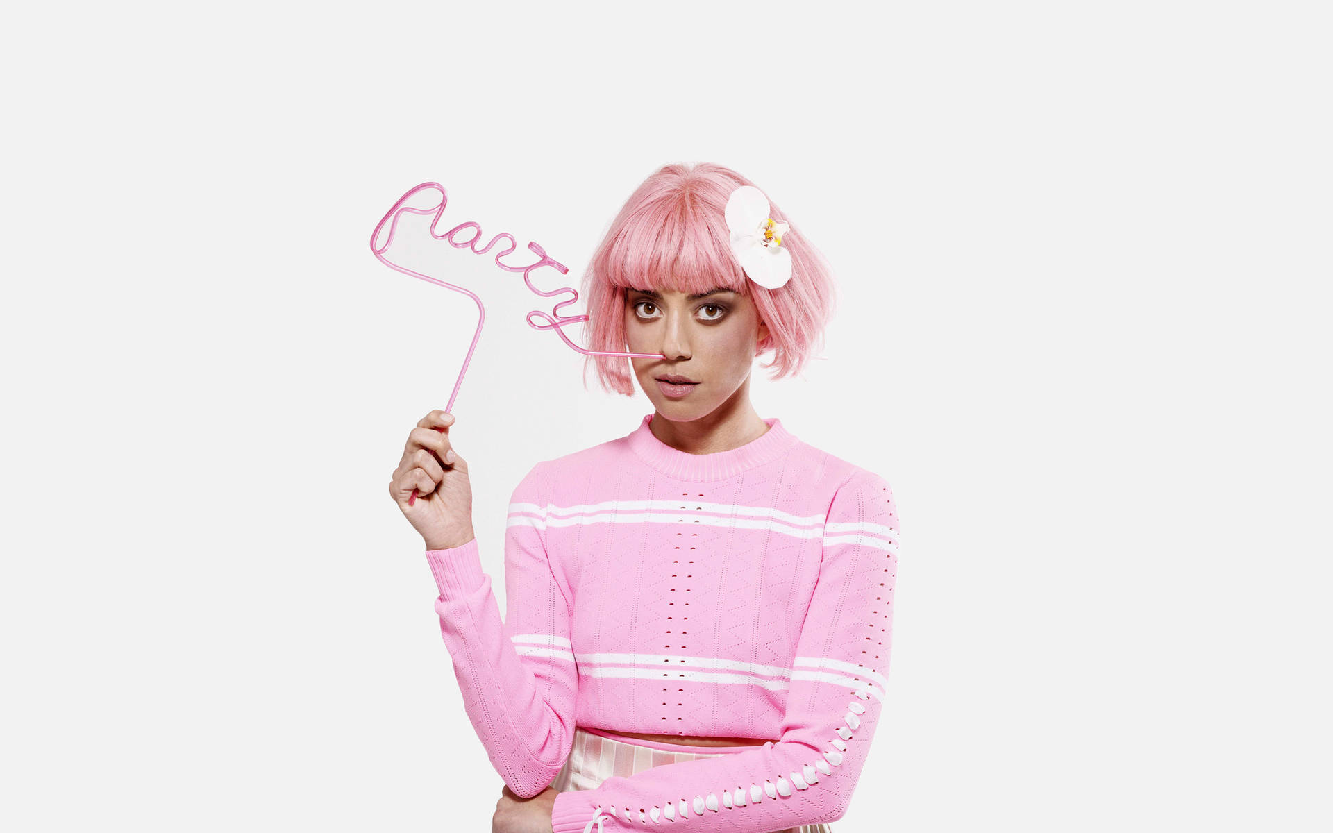 Aubrey Plaza Pink Hairstyle