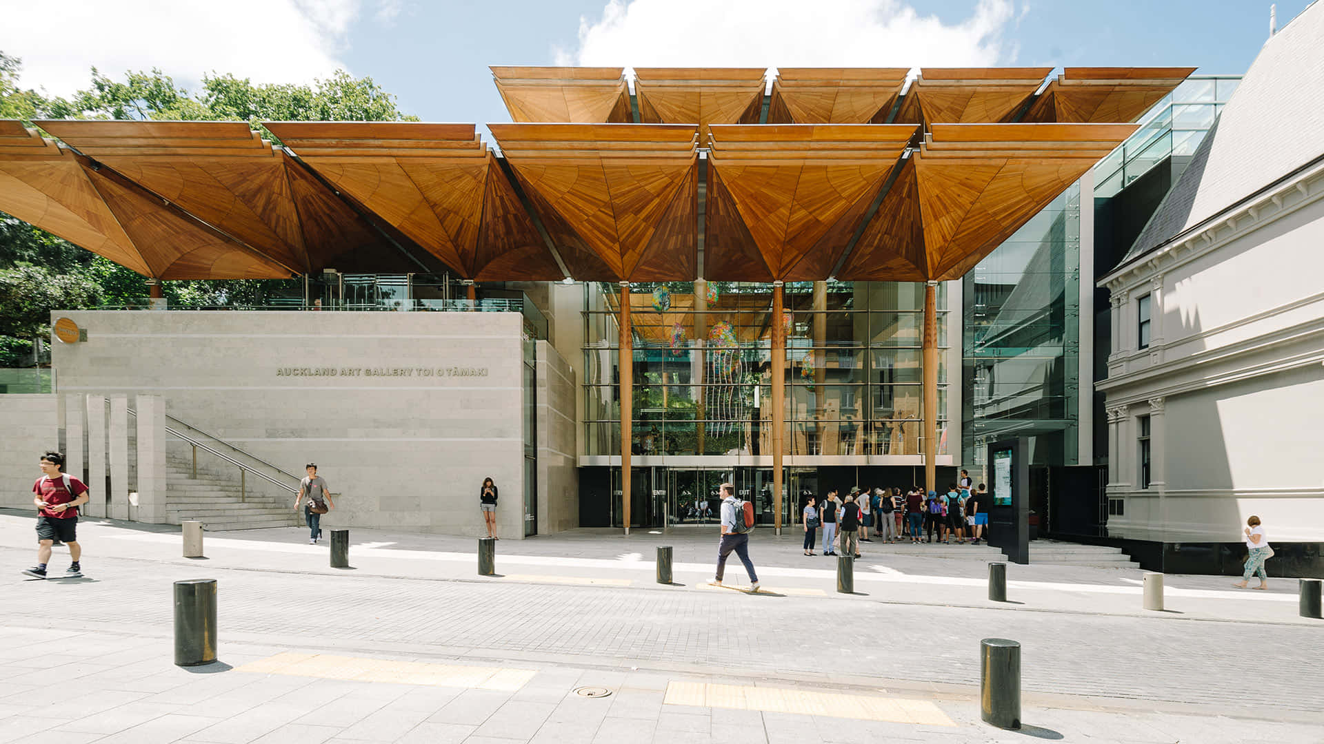 Auckland Art Gallery Exterior Daytime Wallpaper