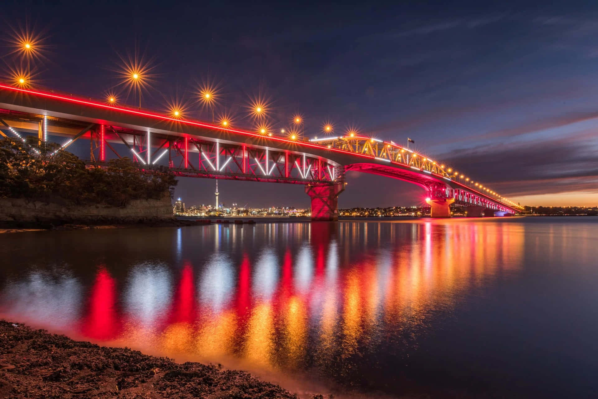 Auckland Harbour Bridge Illuminatedat Twilight Wallpaper