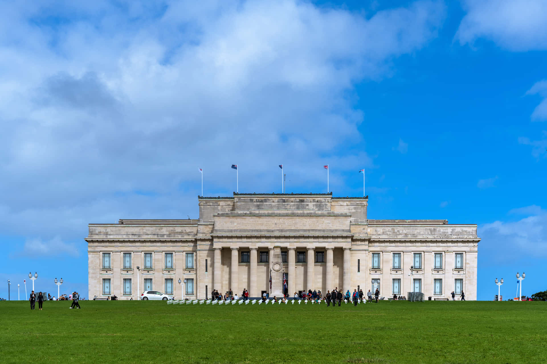 Auckland War Memorial Museum Exterior Wallpaper