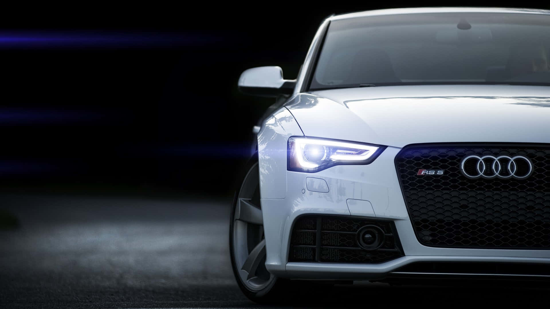 Sleekauto Sportiva Audi Su Un Percorso Cittadino Di Notte