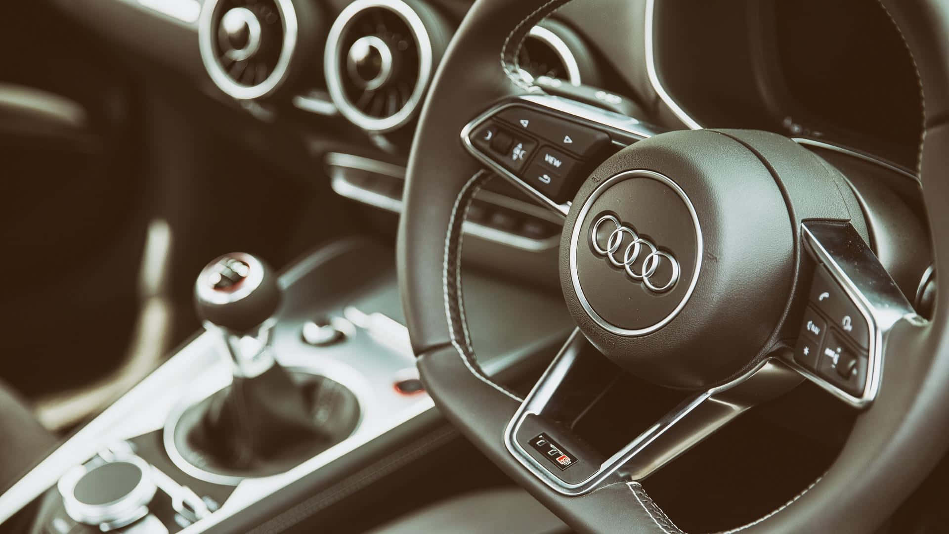 Audi Interior Steering Wheeland Dashboard Wallpaper