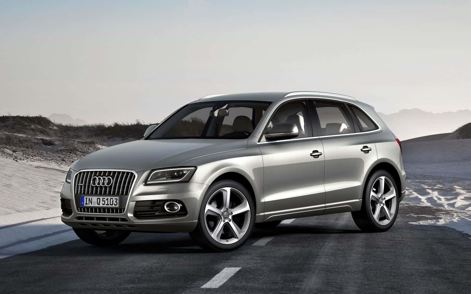 Immaculate Audi Q5 in Action Wallpaper
