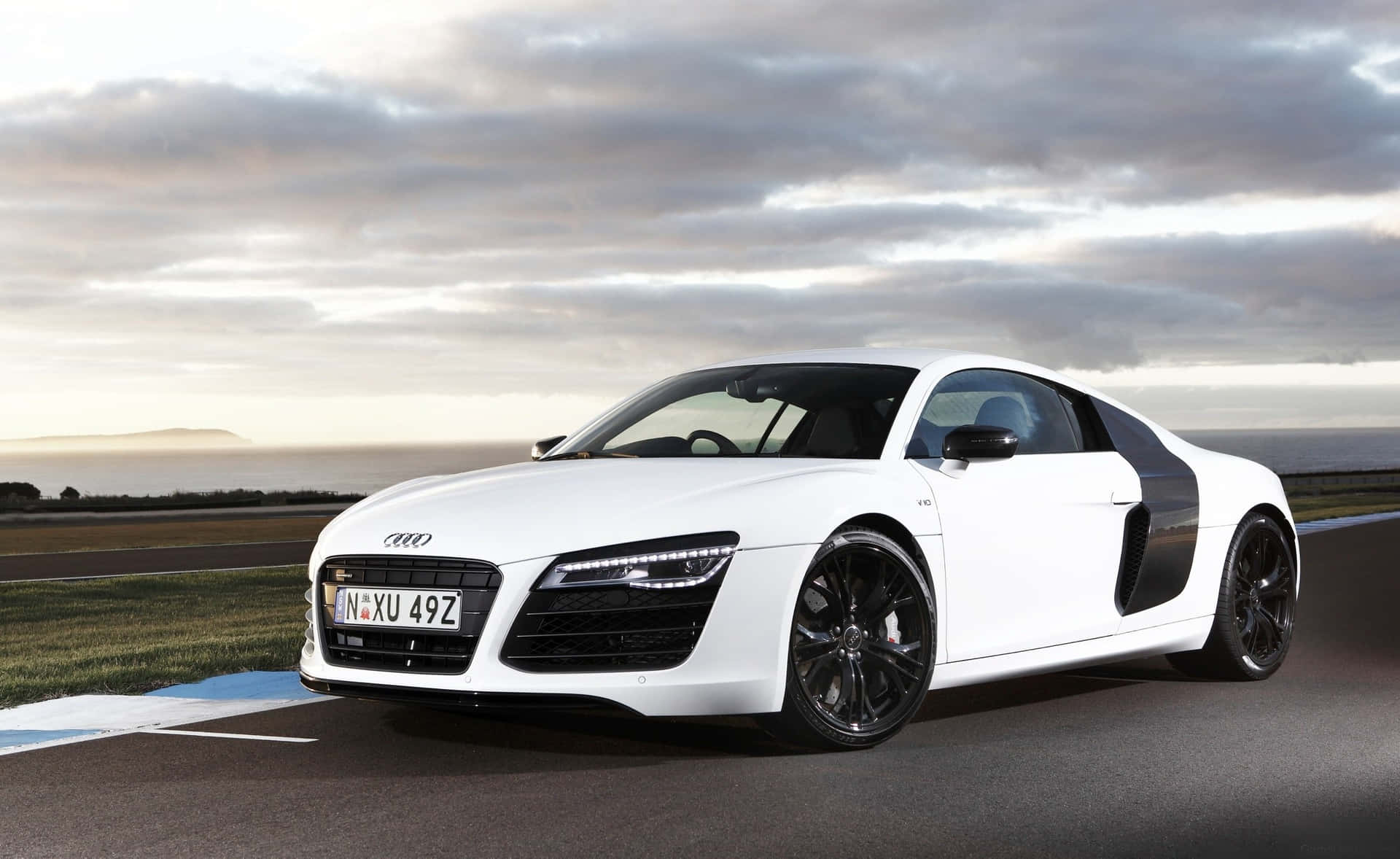 Experience the Thrill of Passing Through the City Streets in an Audi R8