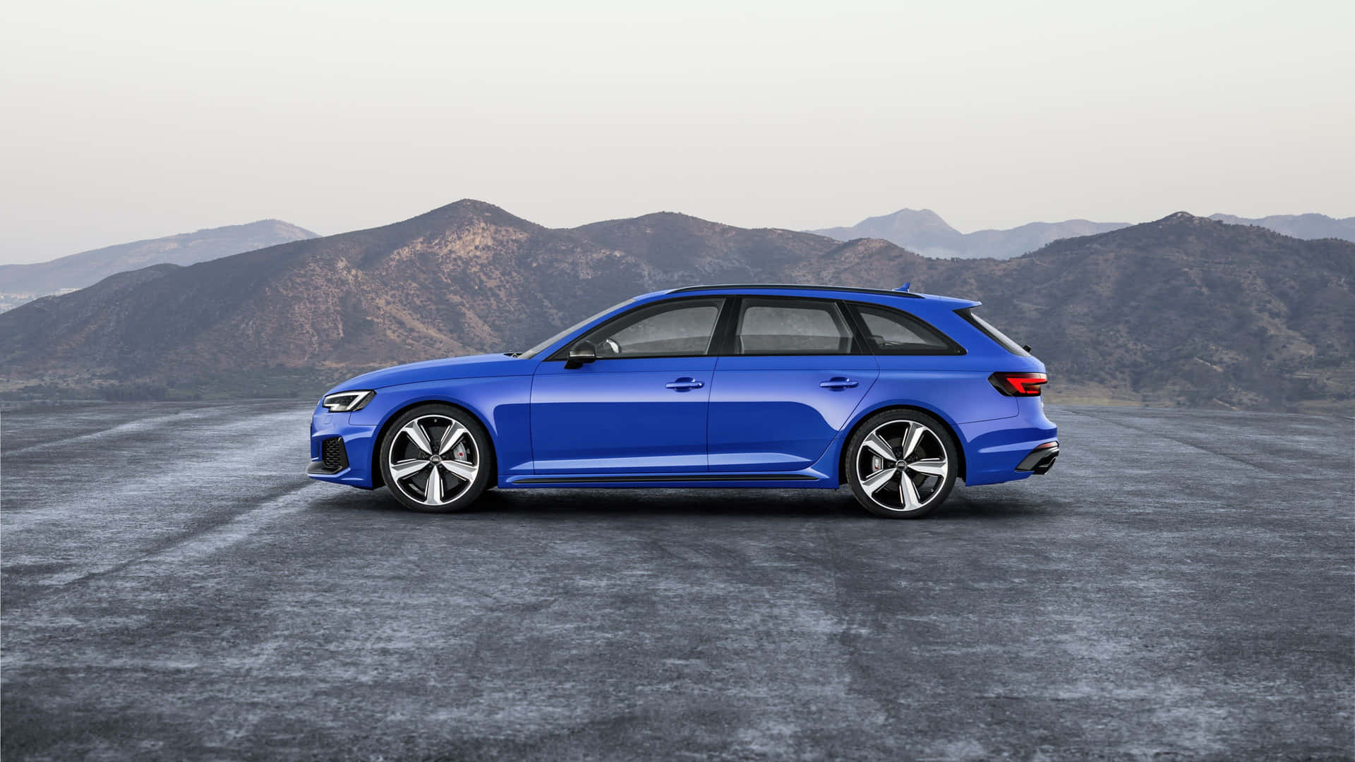 "audi Rs5 Coupe - Showcasing Power And Elegance On Wheels." Wallpaper