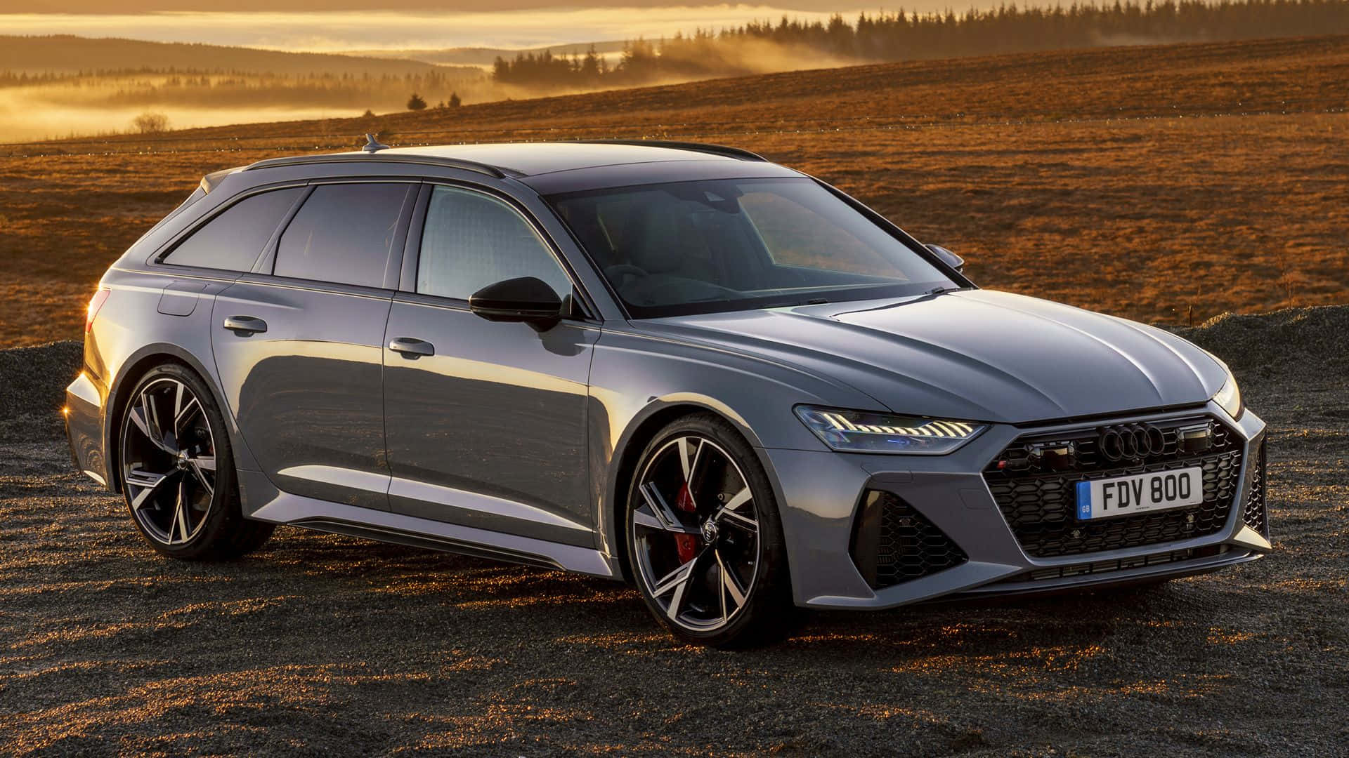 2023 Audi RS6 - A High-Performance Luxury Sedan Wallpaper