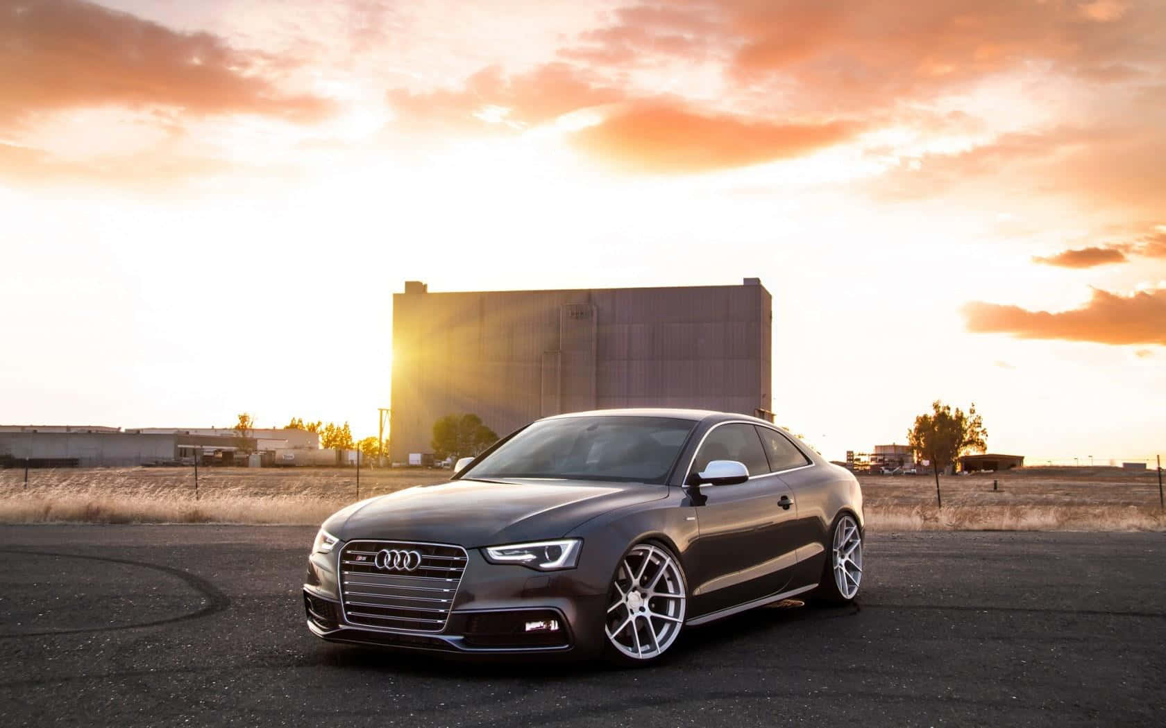 Captivating Silver Audi S6 Wallpaper