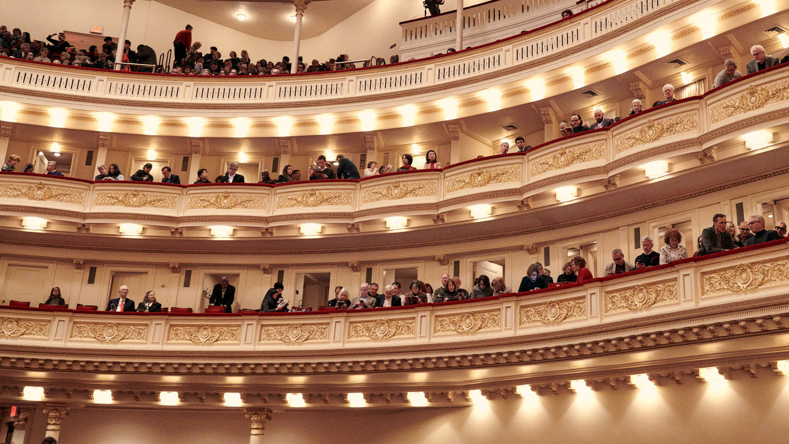 Audience Inside Carnegie Hall Wallpaper