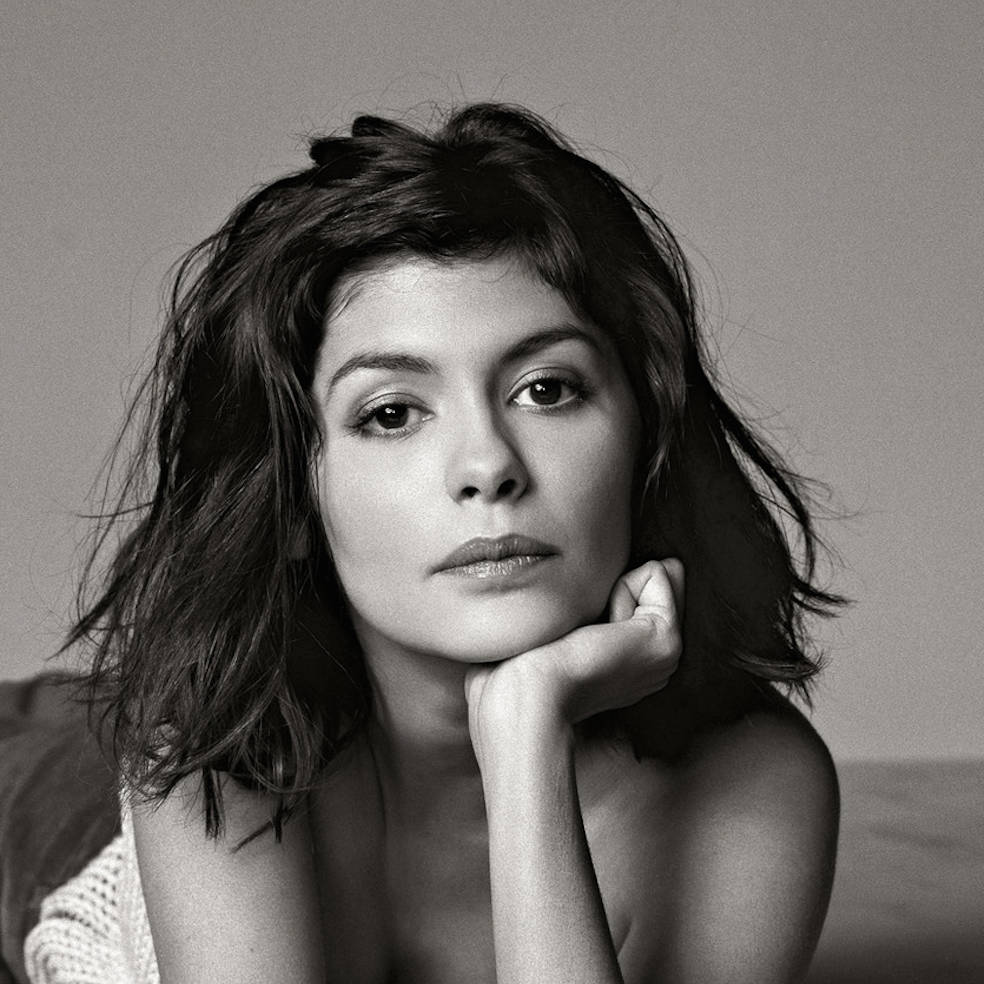 Audrey Tautou Black And White Wallpaper