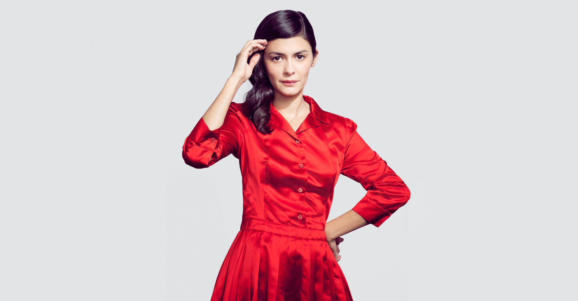 Audrey Tautou Red And White Wallpaper