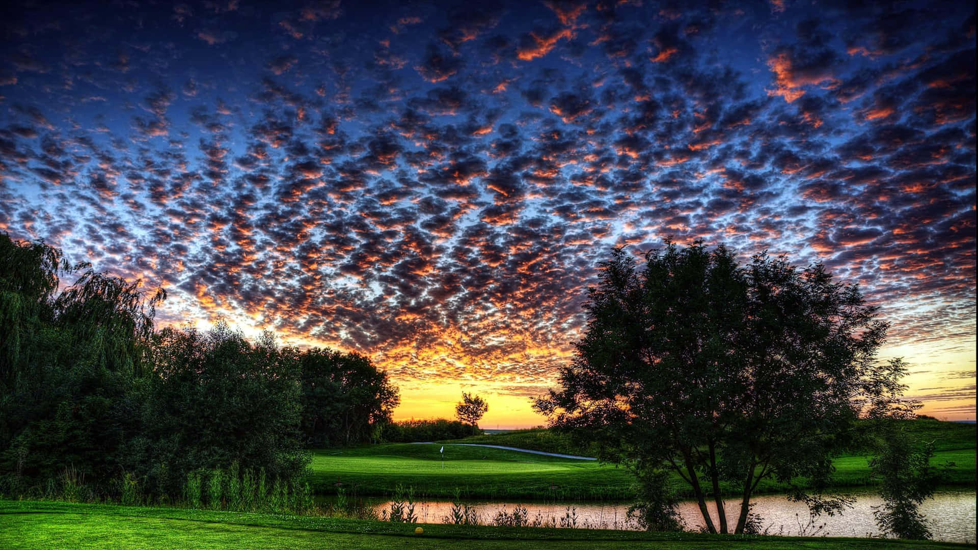 Et luftfoto af den smukke Augusta National Golf Course Wallpaper