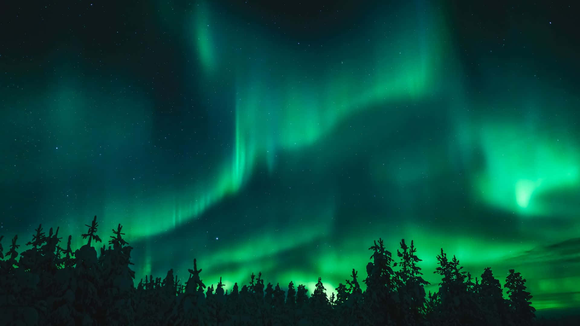 Captivating Aurora Borealis Reflection in Iceland Wallpaper