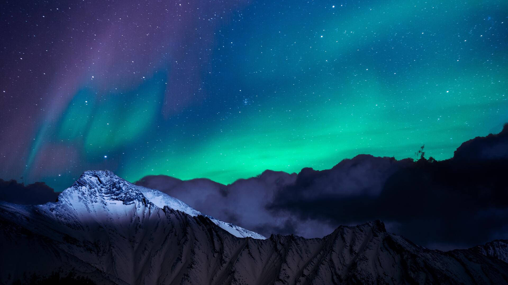 Aurora Borealis Beautiful Night Wallpaper