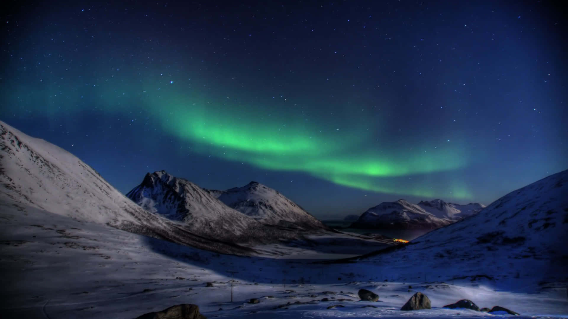 Experience the beauty of the Aurora Borealis