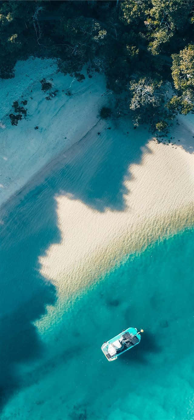 Beautiful Australia Beach with Crystal Clear Waters Wallpaper