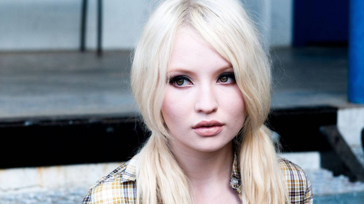 Gorgeous Photos of Celebs with Blonde Hair