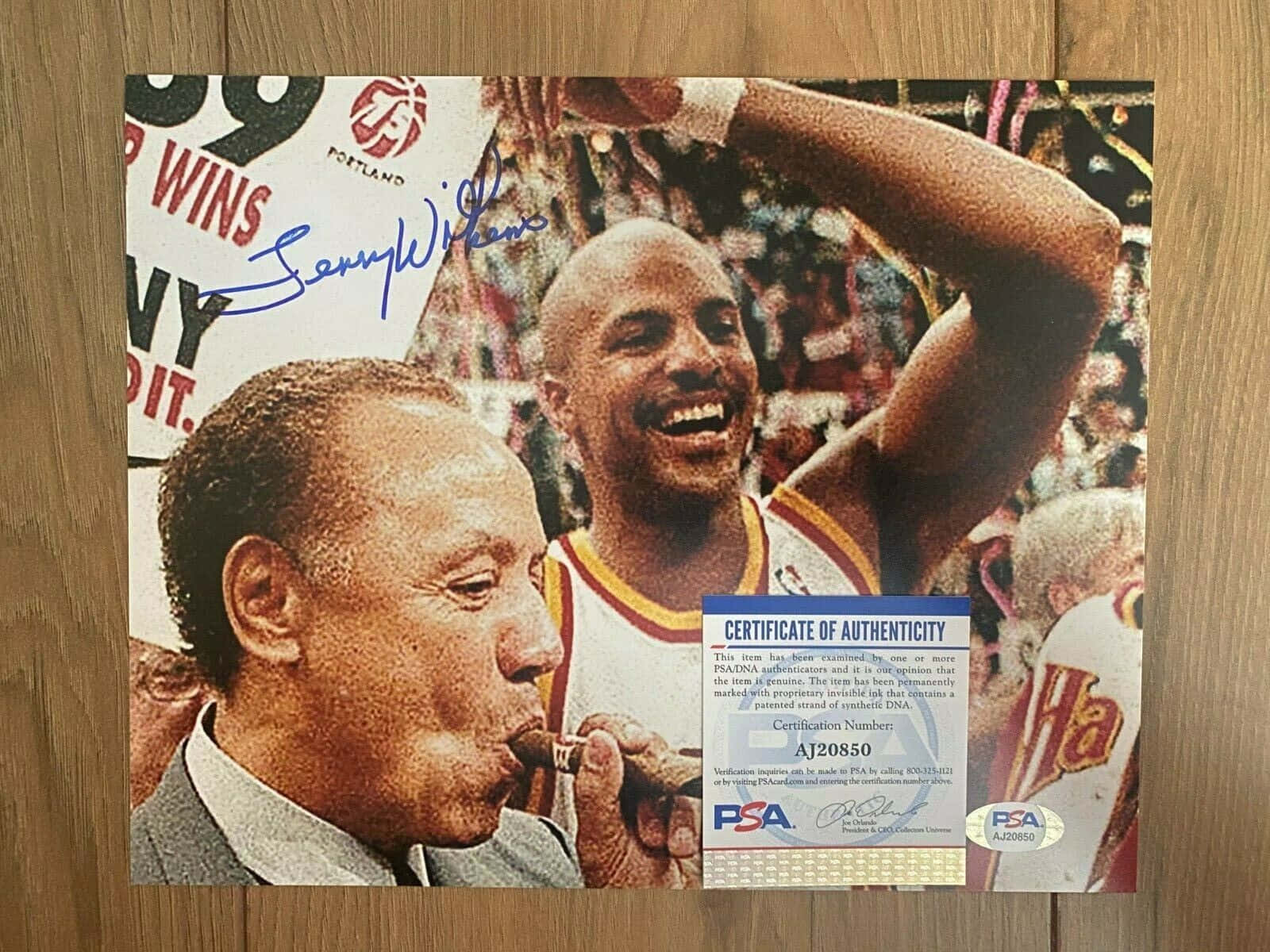 Authentic Signed Poster Of Lenny Wilkens Wallpaper