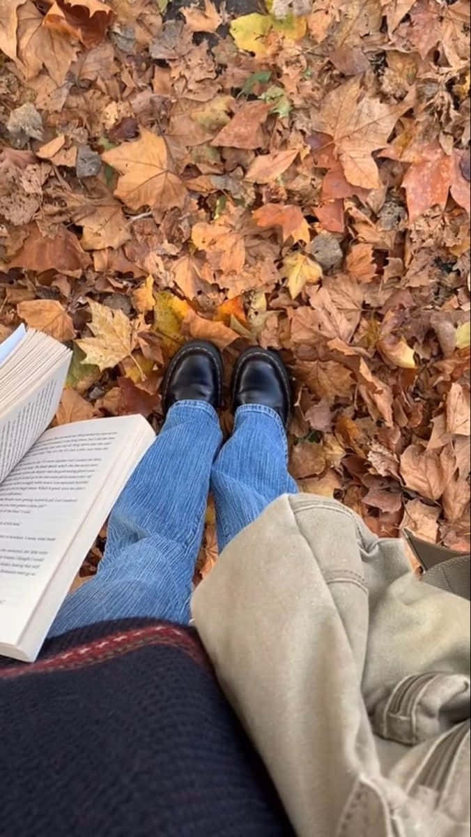 Autumn Reading Session_ Downtown Girl Aesthetic.jpg Wallpaper