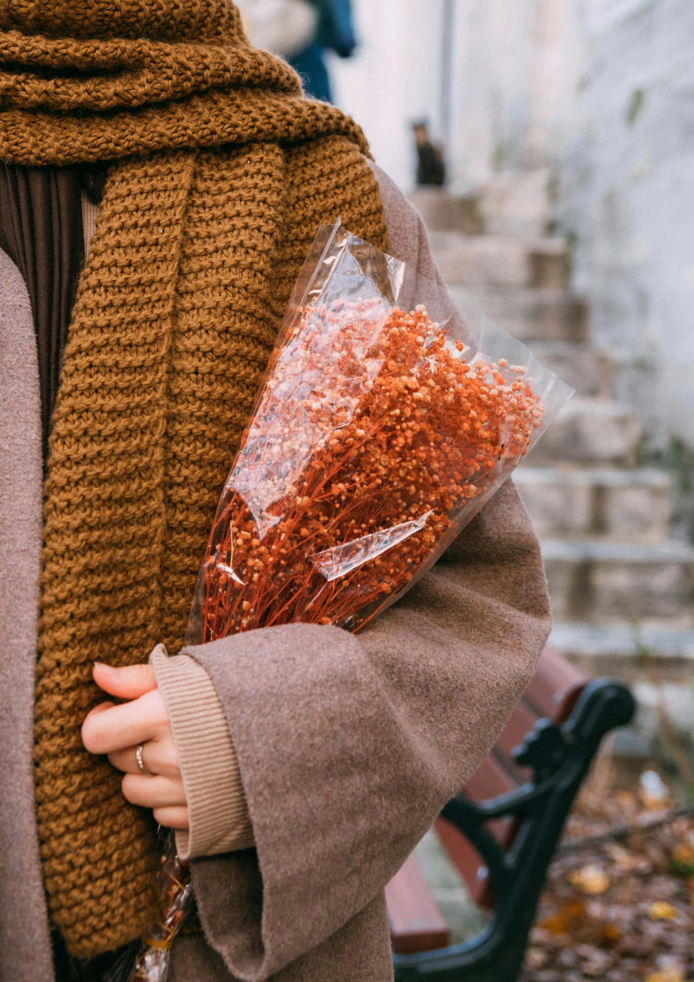 Autumnal Brown Scarfand Bouquet Wallpaper