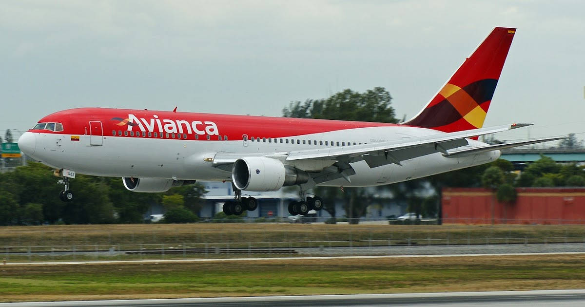 Aviancaairline Boeing 767 Aterrizaje Fotográfico Fondo de pantalla