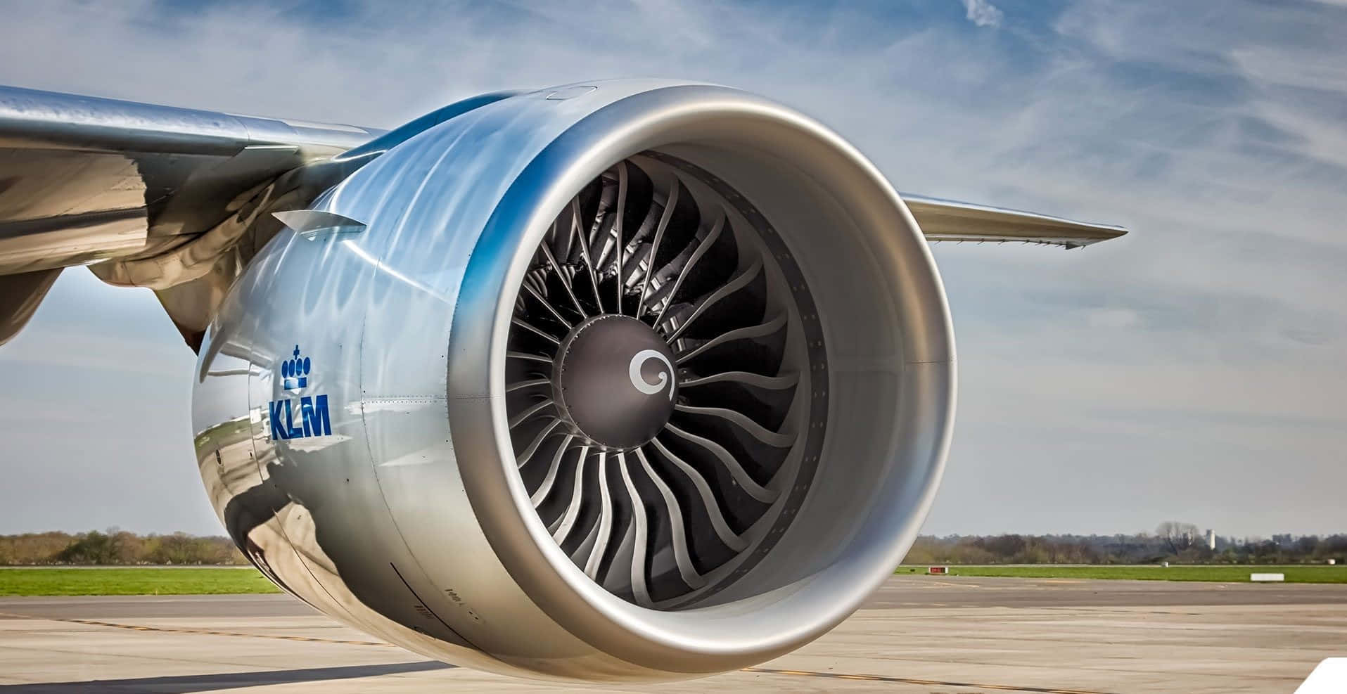 A Jet Engine Is Shown On The Tarmac