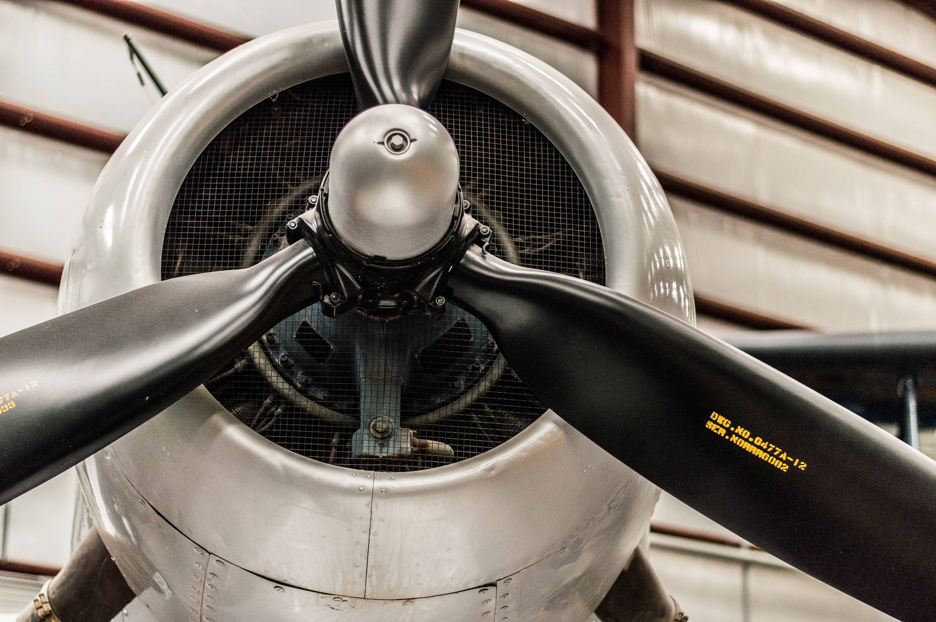 Aviation Silver Engine Propeller Wallpaper