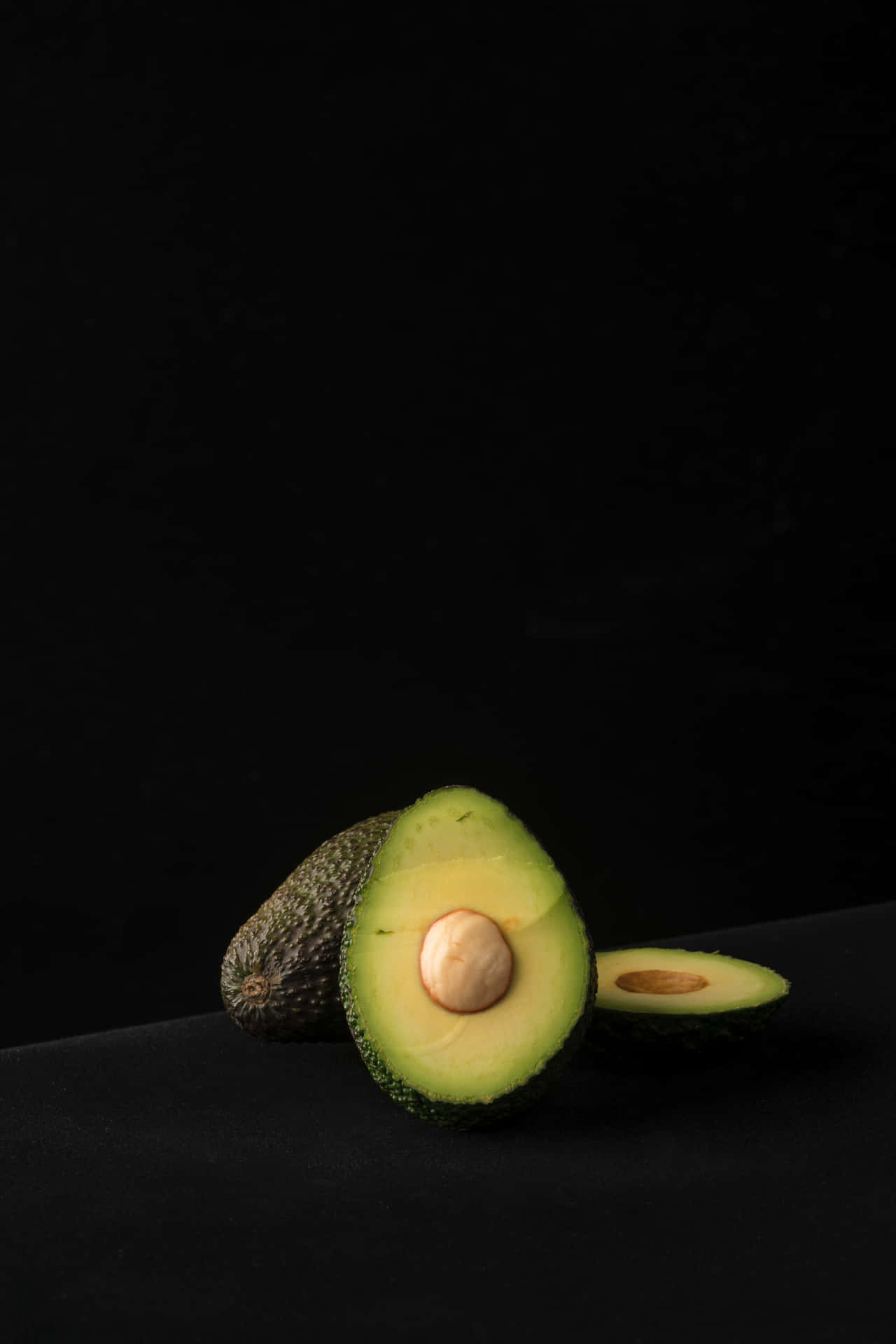 Erlebedie Natur Mit Diesem Avocado Hintergrundbild Für Dein Iphone! Wallpaper