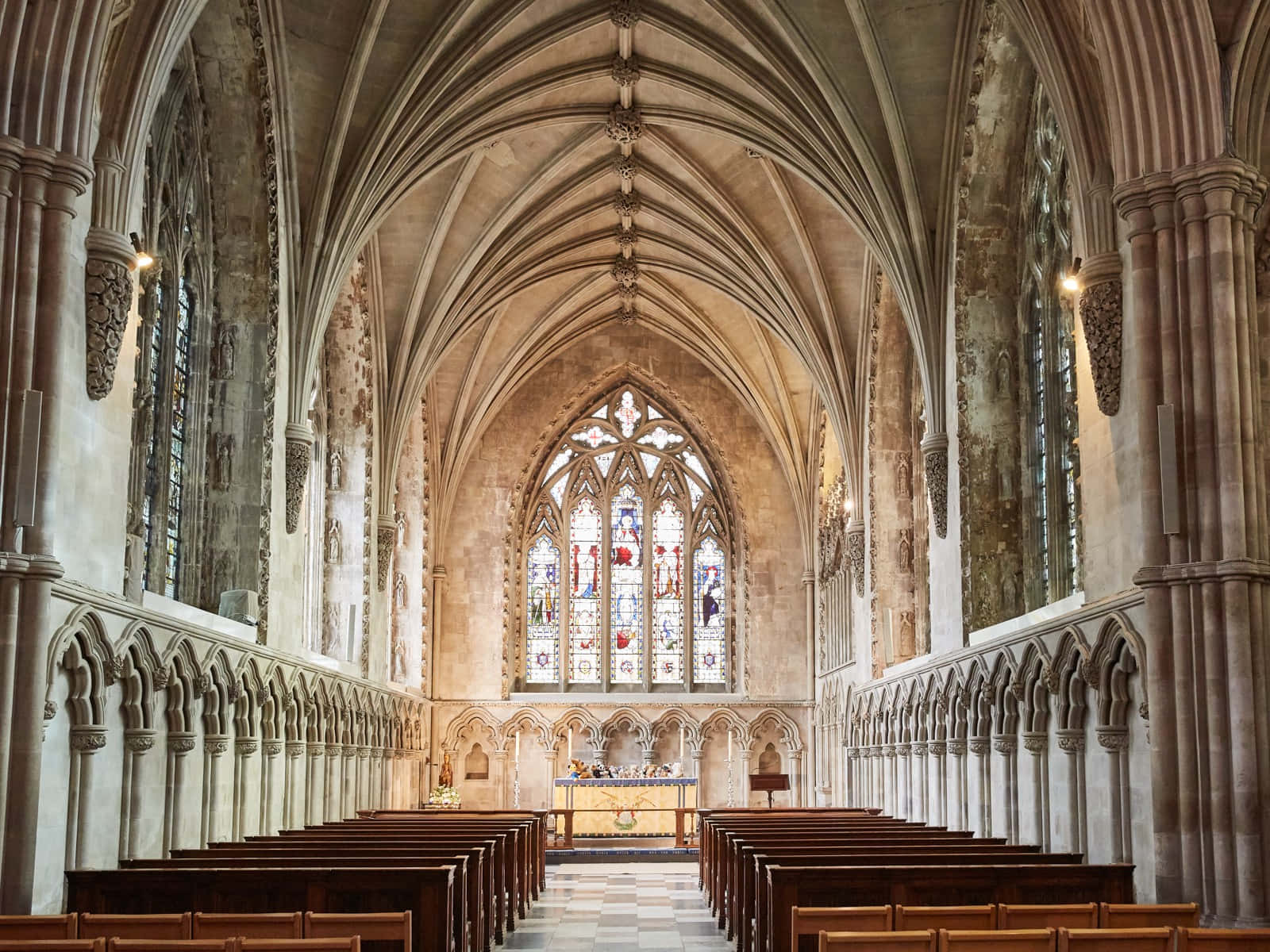 Awe-inspiring Panoramic View Of St Albans, United Kingdom Wallpaper