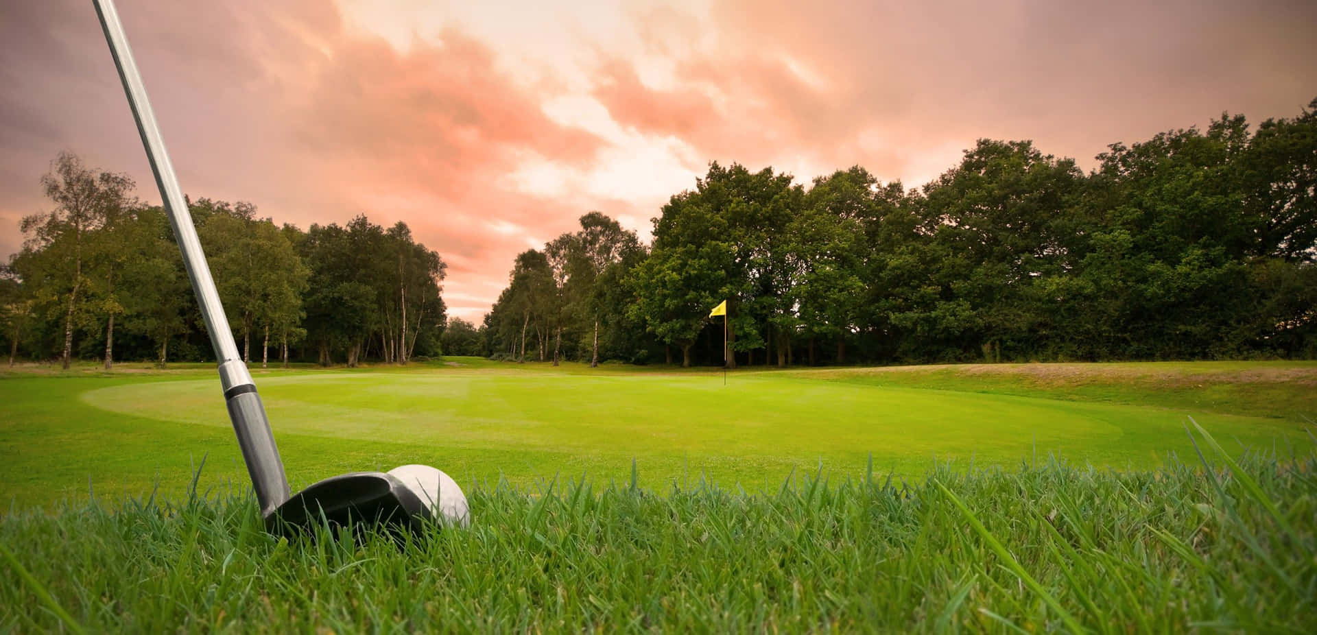 Disfrutadel Juego De Golf Con Impresionantes Fondos De Pantalla De Golf. Fondo de pantalla