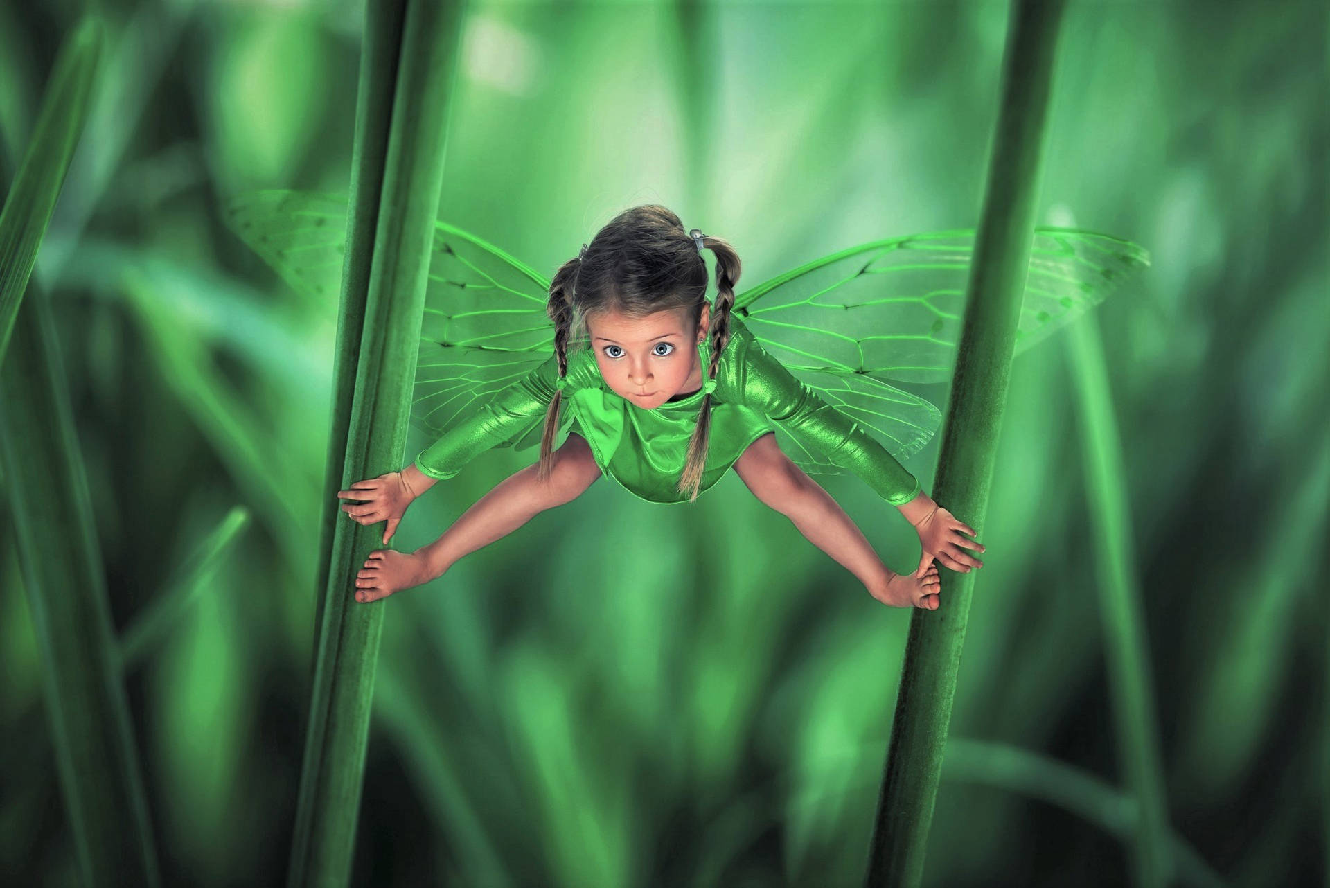 Awesome Photoshop Fairy Child Wallpaper