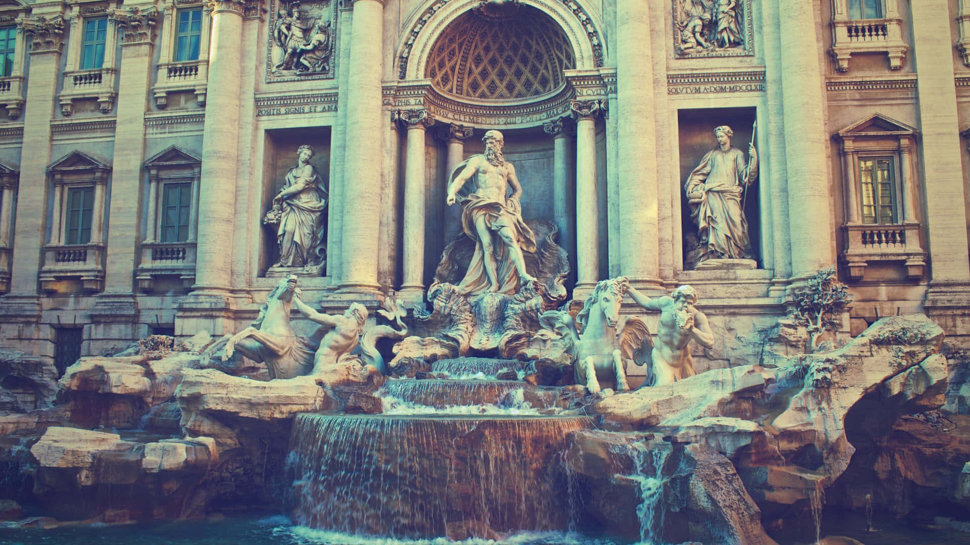 Awesome Trevi Fountain Portrait Picture