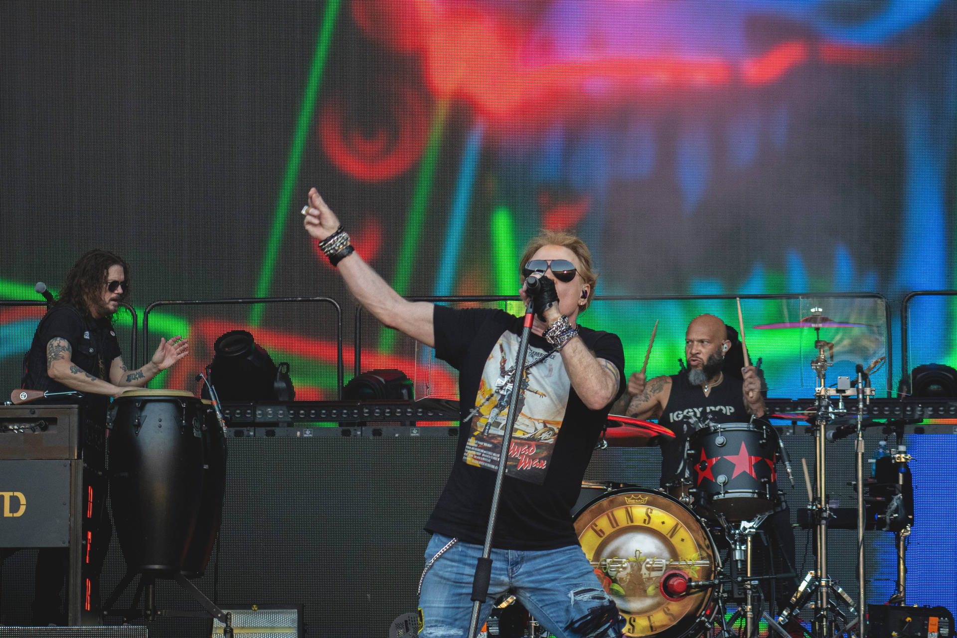 Axlrose De Guns N Roses, Detén De Lanzar El Micrófono. Fondo de pantalla
