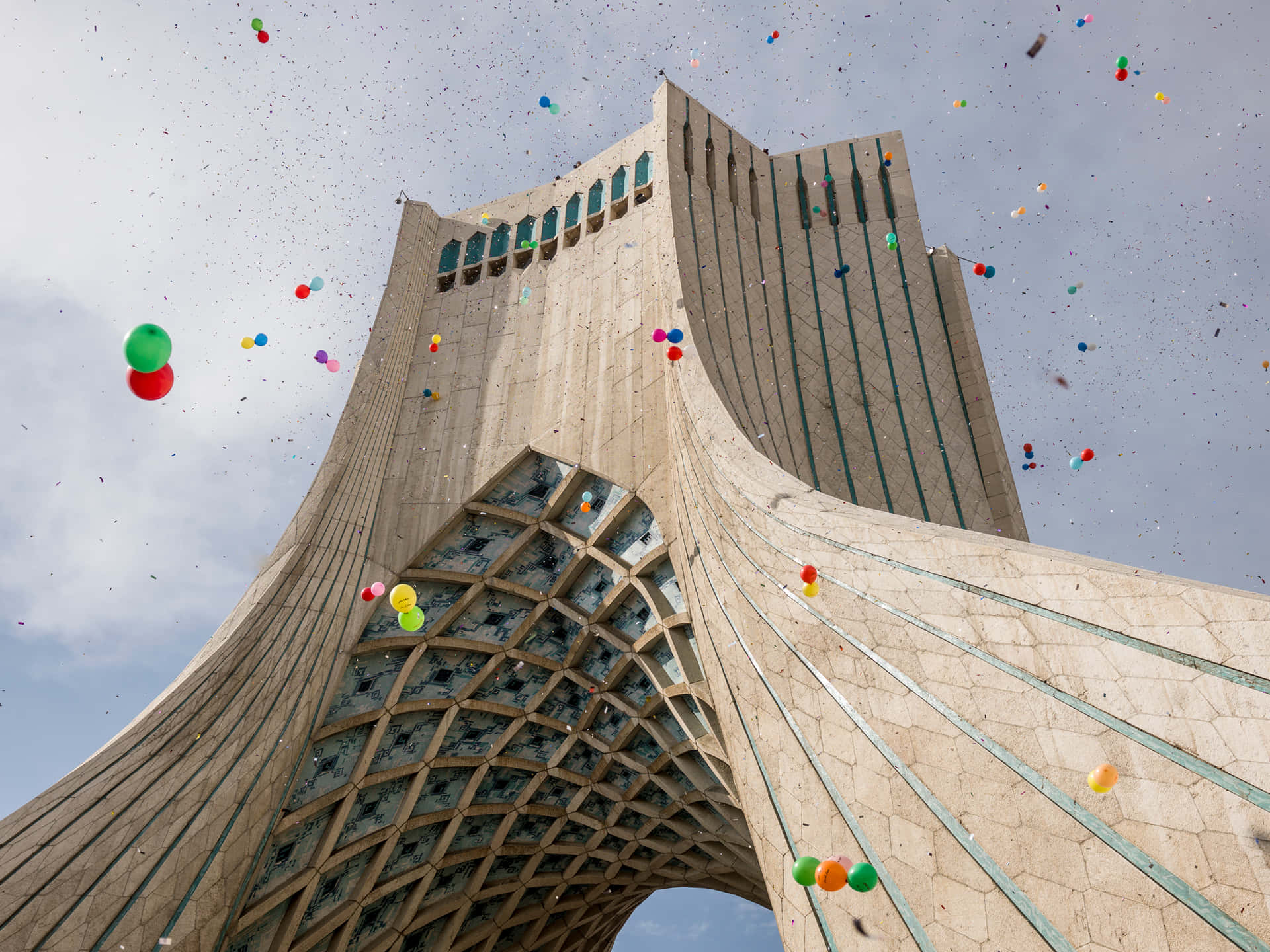 Azadi Tower Flying Balloons Wallpaper