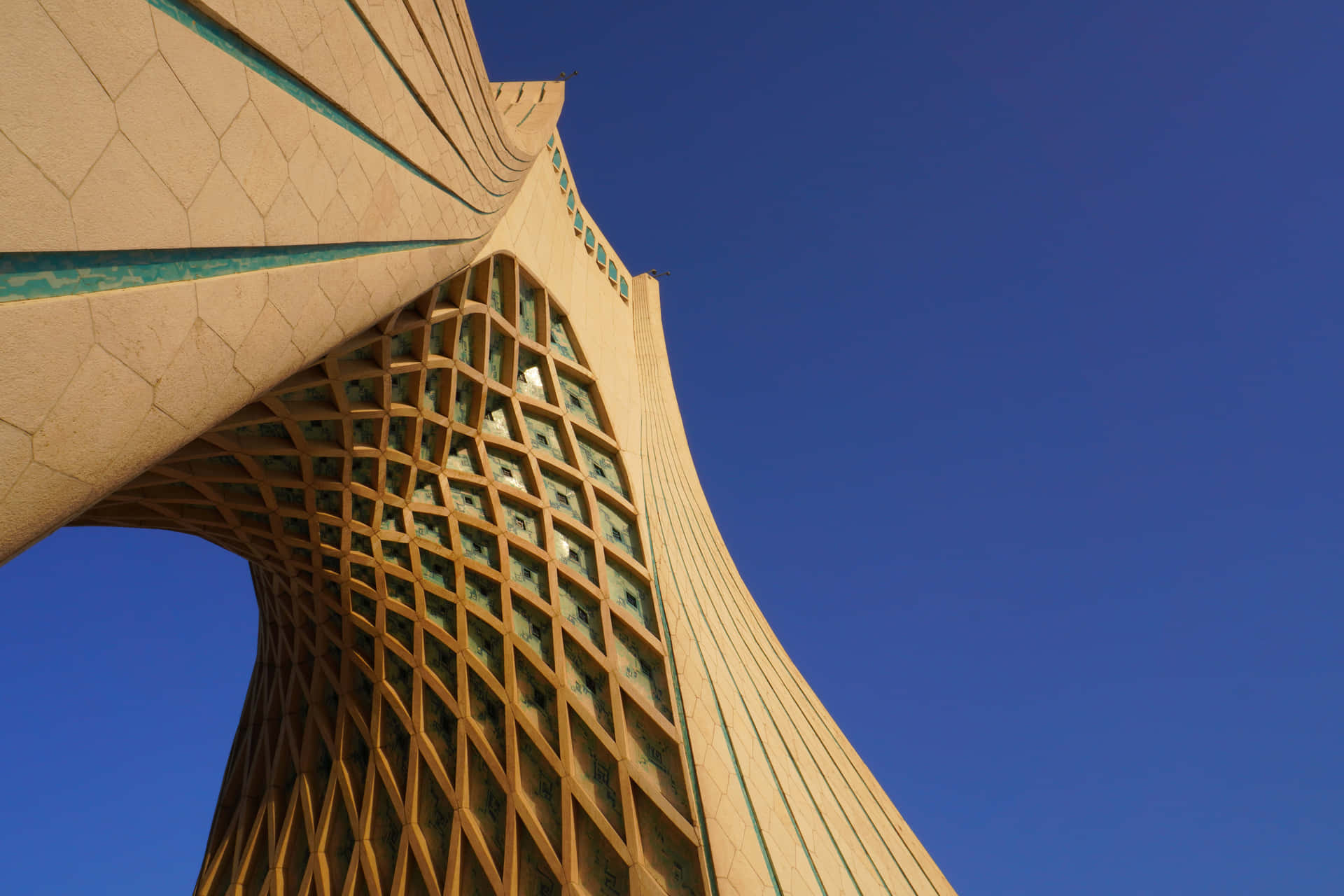 Azadi Tower Laptop Clear Blue Sky Picture